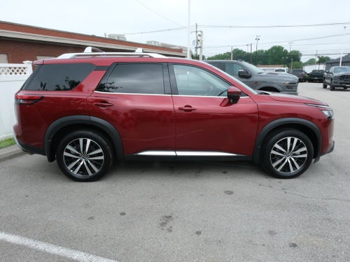 2025 Nissan Pathfinder Platinum