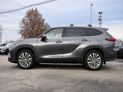 2022 Toyota Highlander Platinum
