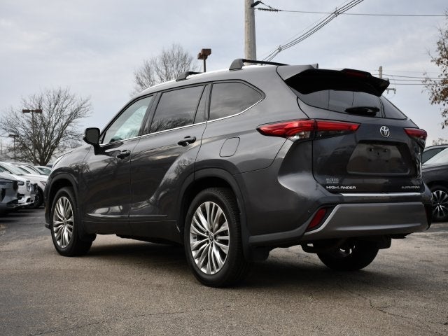 2022 Toyota Highlander Platinum