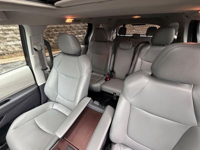 2022 Toyota Sienna XLE 7 Passenger