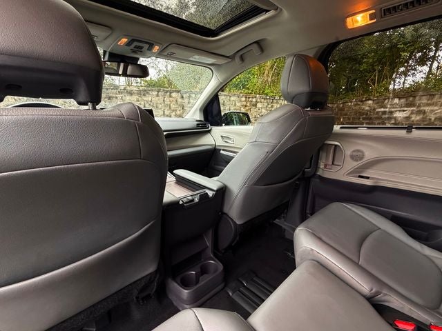 2022 Toyota Sienna XLE 7 Passenger