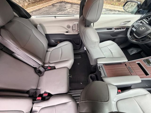 2022 Toyota Sienna XLE 7 Passenger