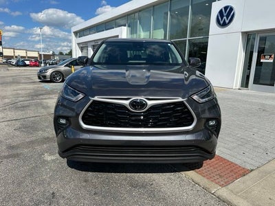 2021 Toyota Highlander LE