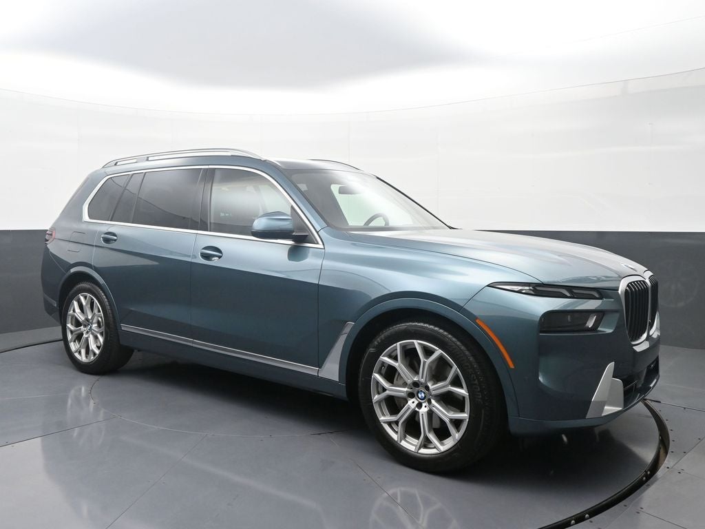 2025 BMW X7 xDrive40i