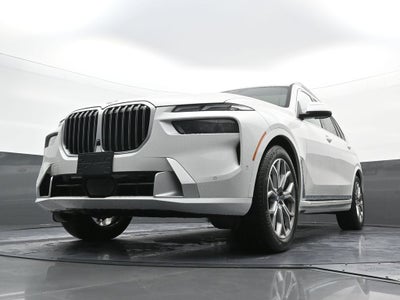 2025 BMW X7 xDrive40i
