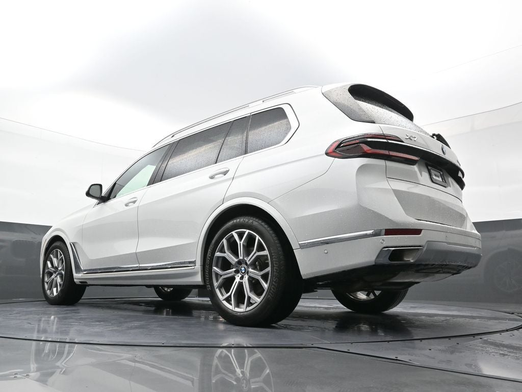 2025 BMW X7 xDrive40i