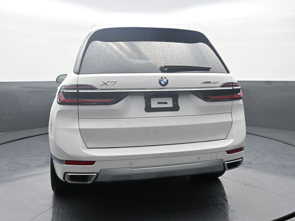 2025 BMW X7 xDrive40i