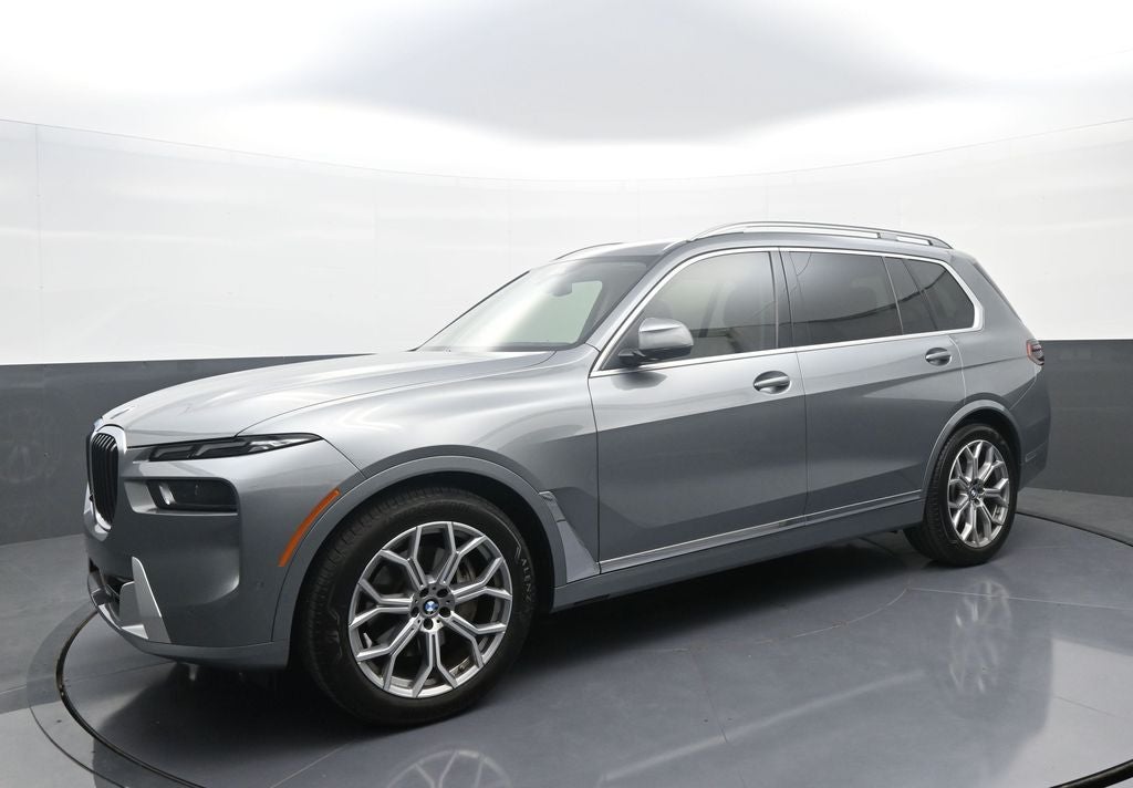 2025 BMW X7 xDrive40i