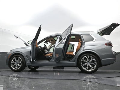2025 BMW X7 xDrive40i