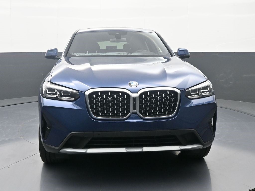 2025 BMW X4 xDrive30i