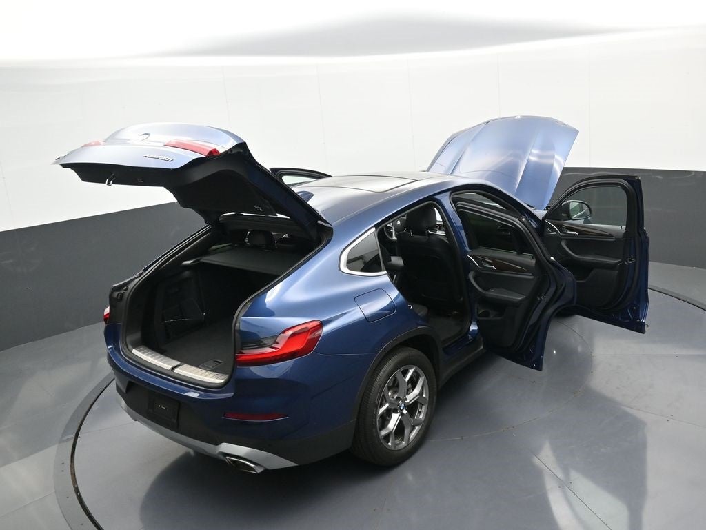 2025 BMW X4 xDrive30i