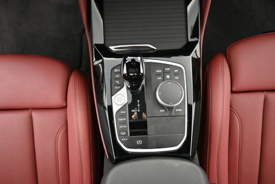 2025 BMW X4 xDrive30i
