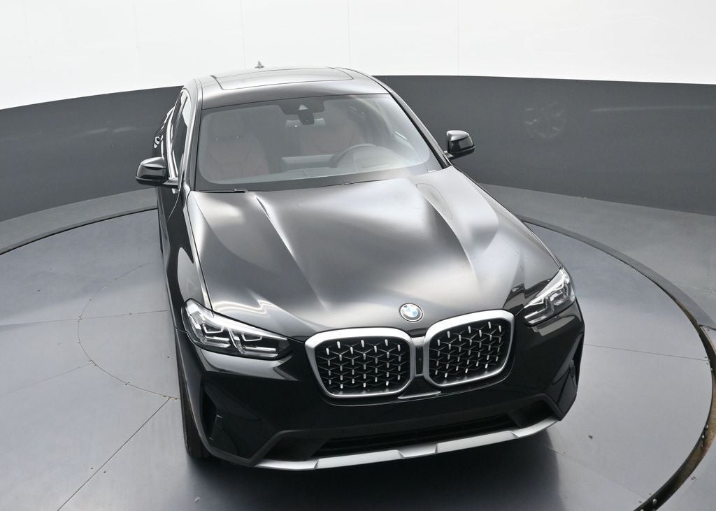 2025 BMW X4 xDrive30i