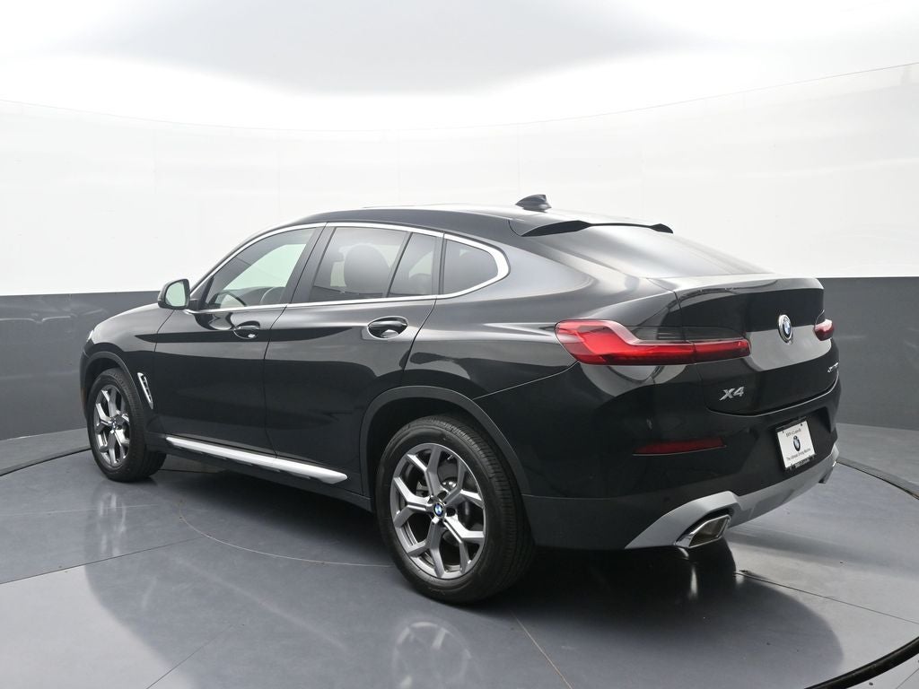 2025 BMW X4 xDrive30i