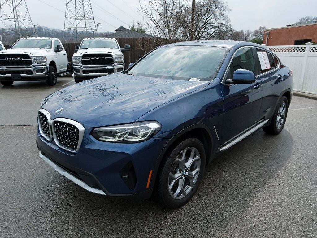 2025 BMW X4 xDrive30i