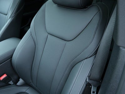 2025 BMW X4 xDrive30i