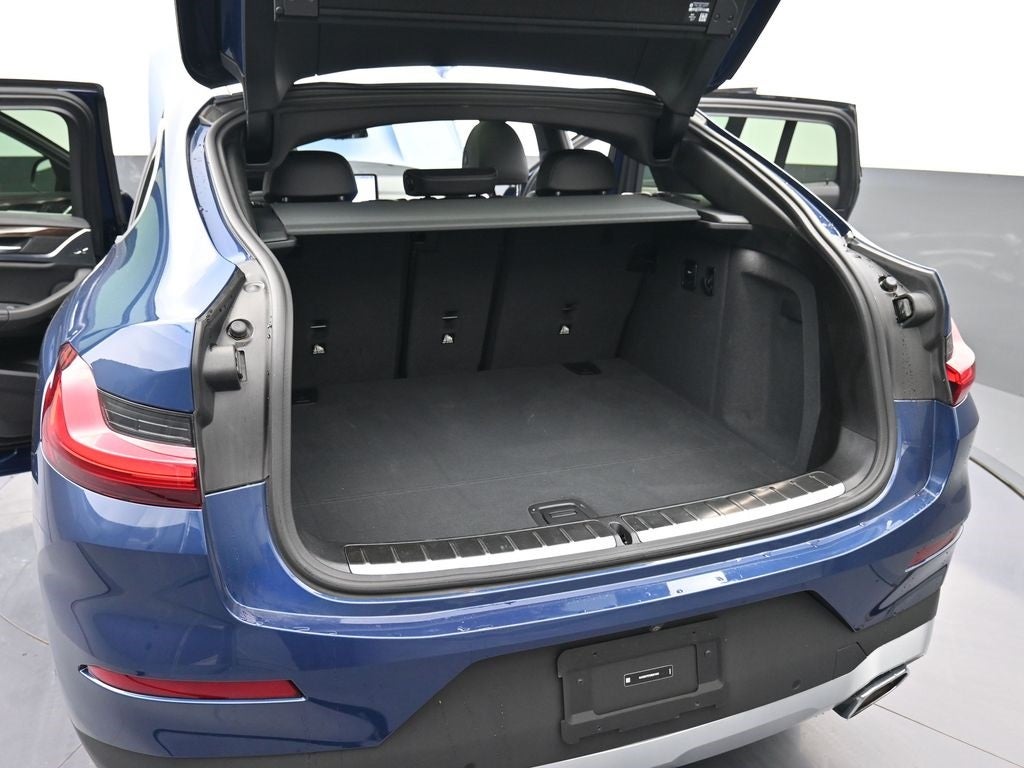 2025 BMW X4 xDrive30i