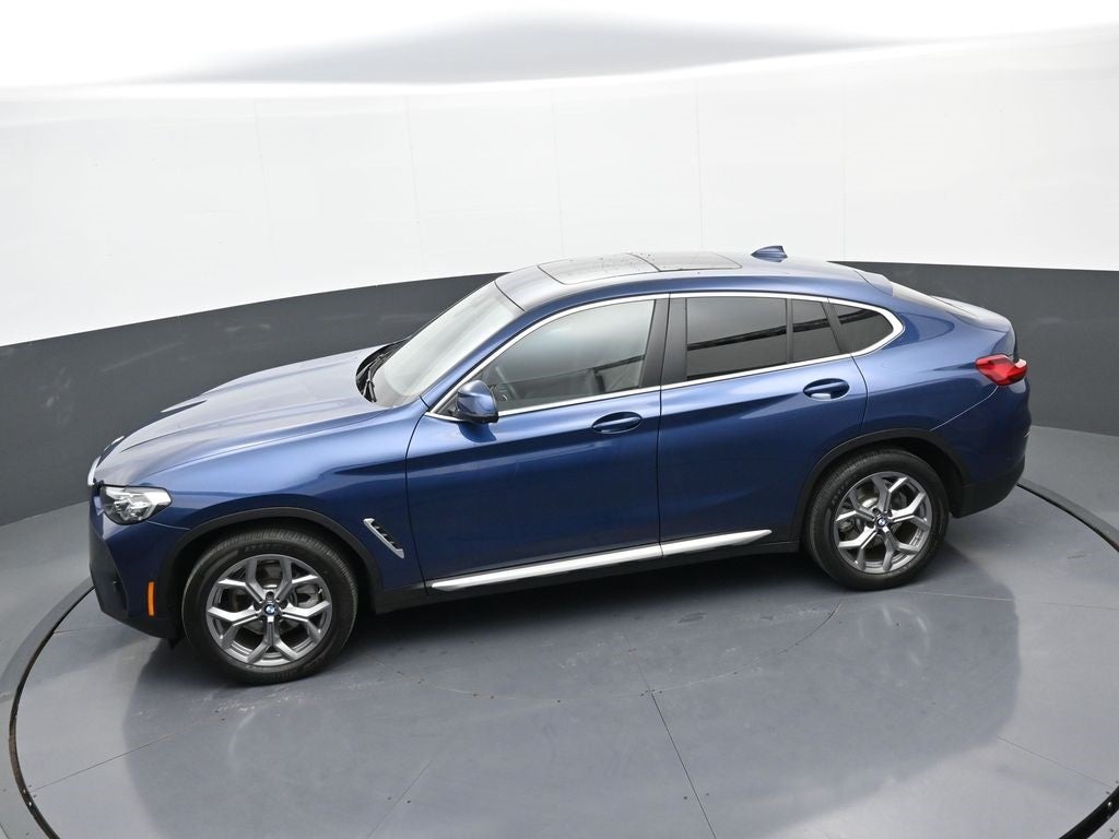 2025 BMW X4 xDrive30i