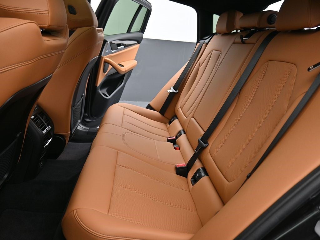 2024 BMW X4 xDrive30i