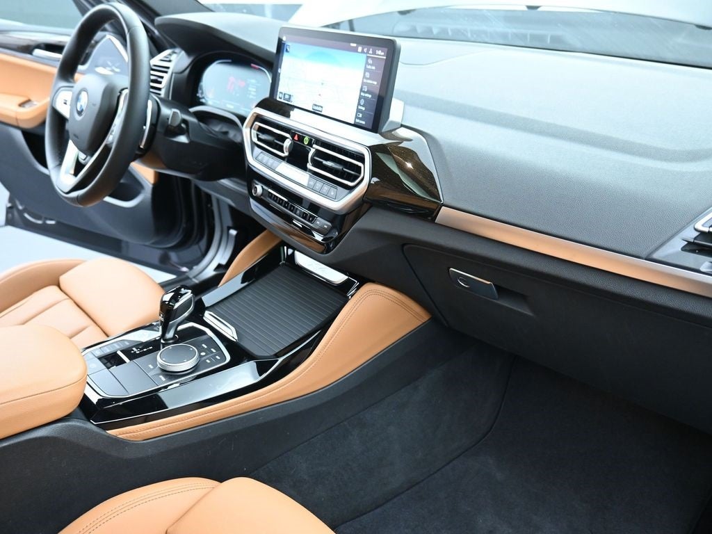 2024 BMW X4 xDrive30i