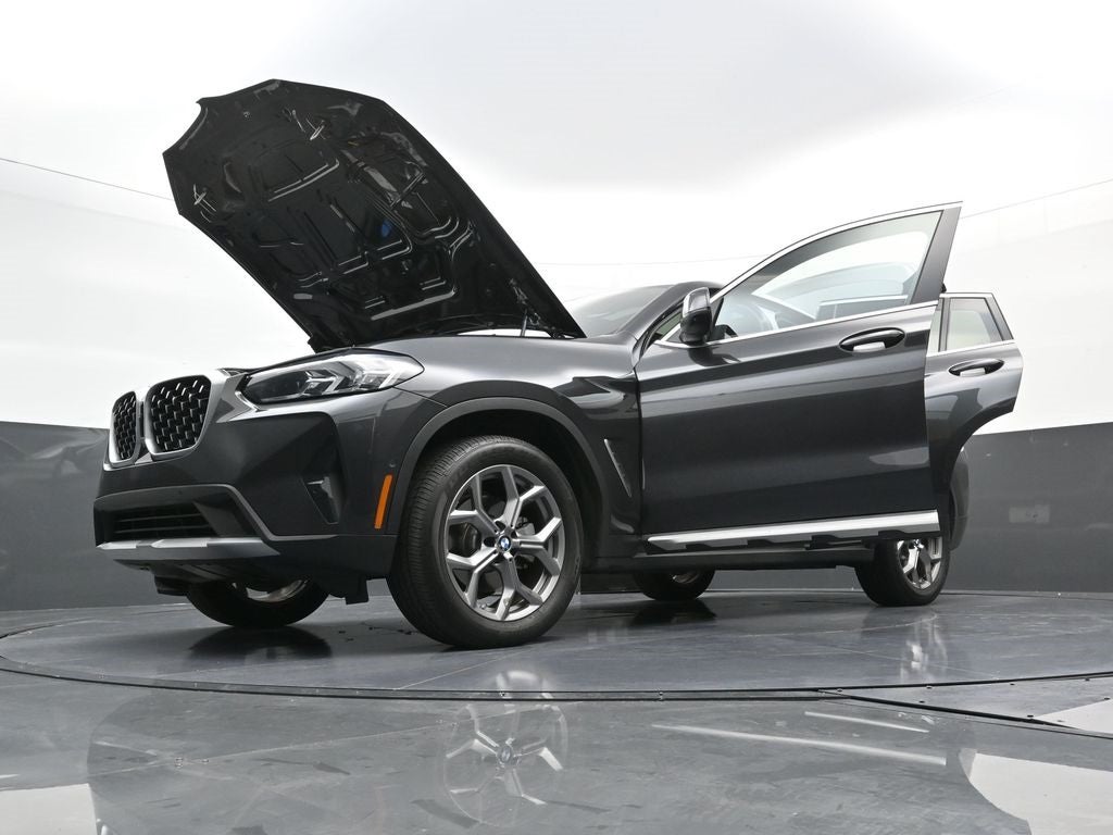 2024 BMW X4 xDrive30i