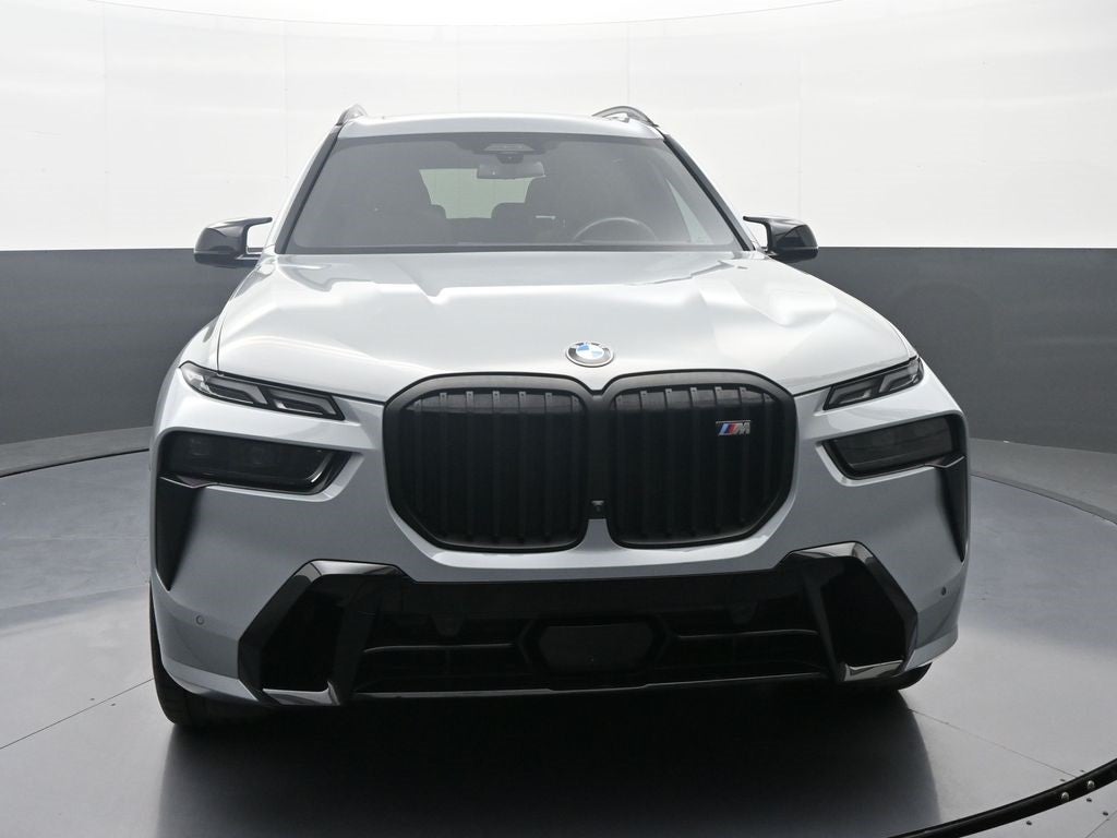 2023 BMW X7 M60i