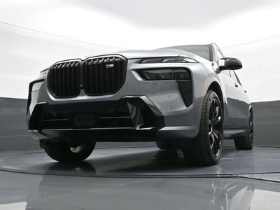 2025 BMW X7 M60i
