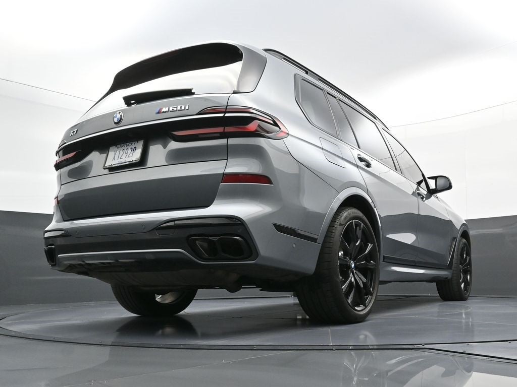 2025 BMW X7 M60i