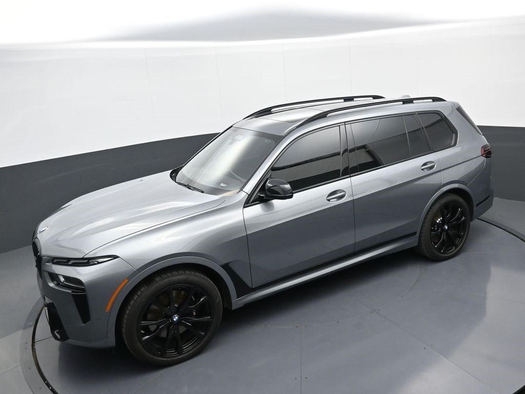 2025 BMW X7 M60i