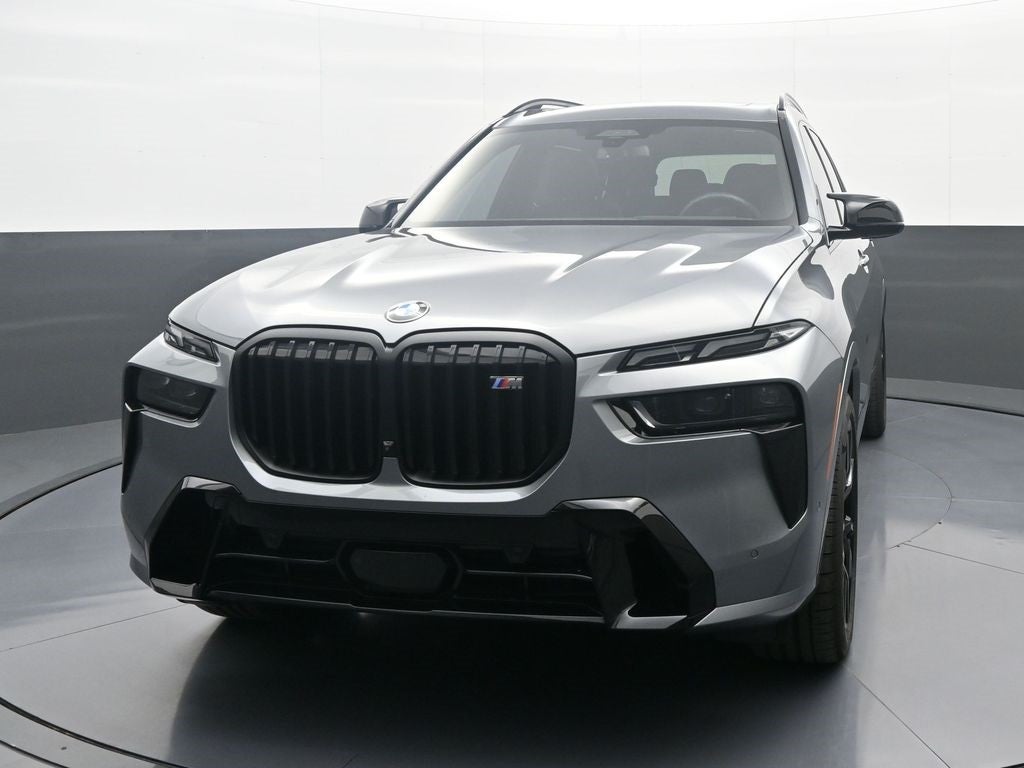 2025 BMW X7 M60i
