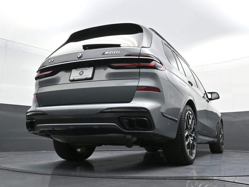 2025 BMW X7 M60i