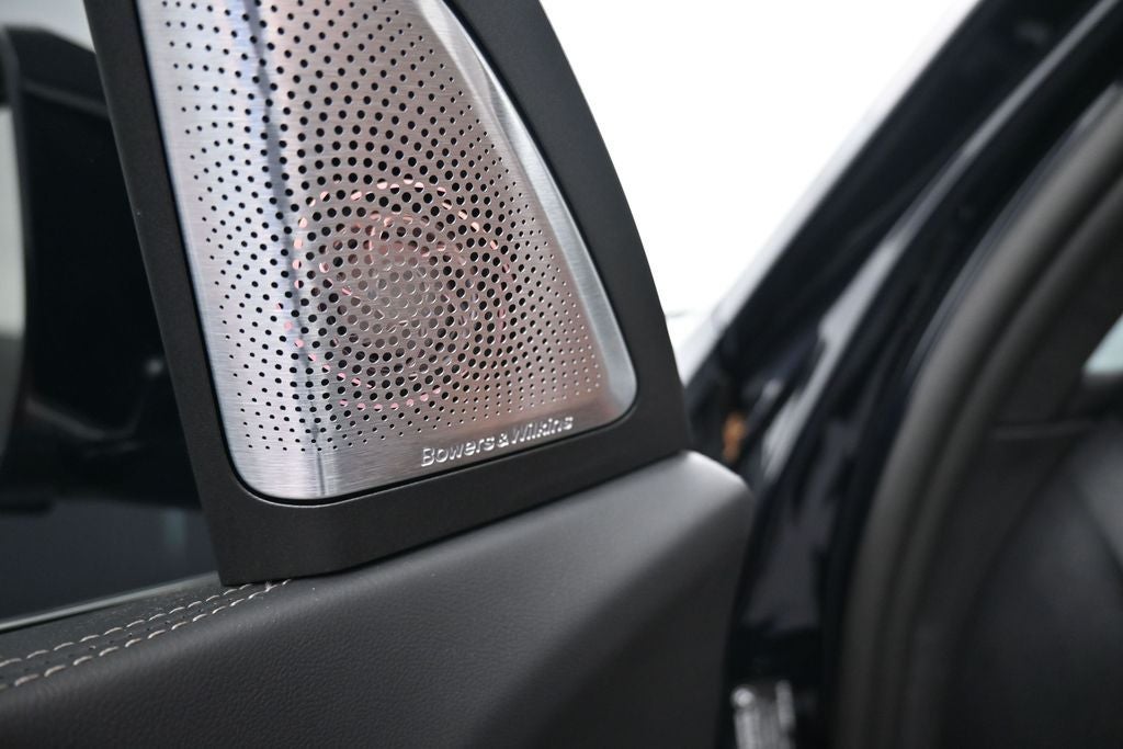 2025 BMW X7 ALPINA XB7