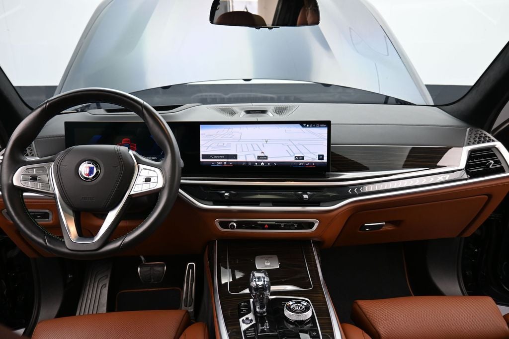 2025 BMW X7 ALPINA XB7