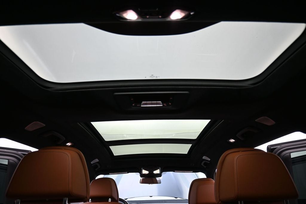 2025 BMW X7 ALPINA XB7