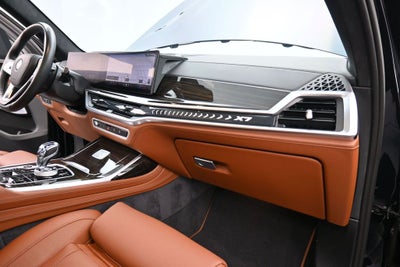 2025 BMW X7 ALPINA XB7