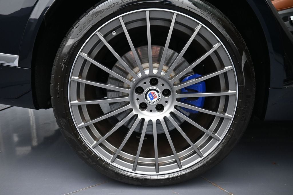 2025 BMW X7 ALPINA XB7