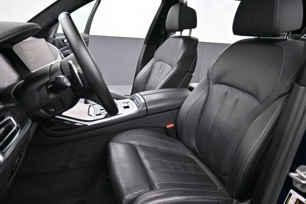 2022 BMW X7 Base