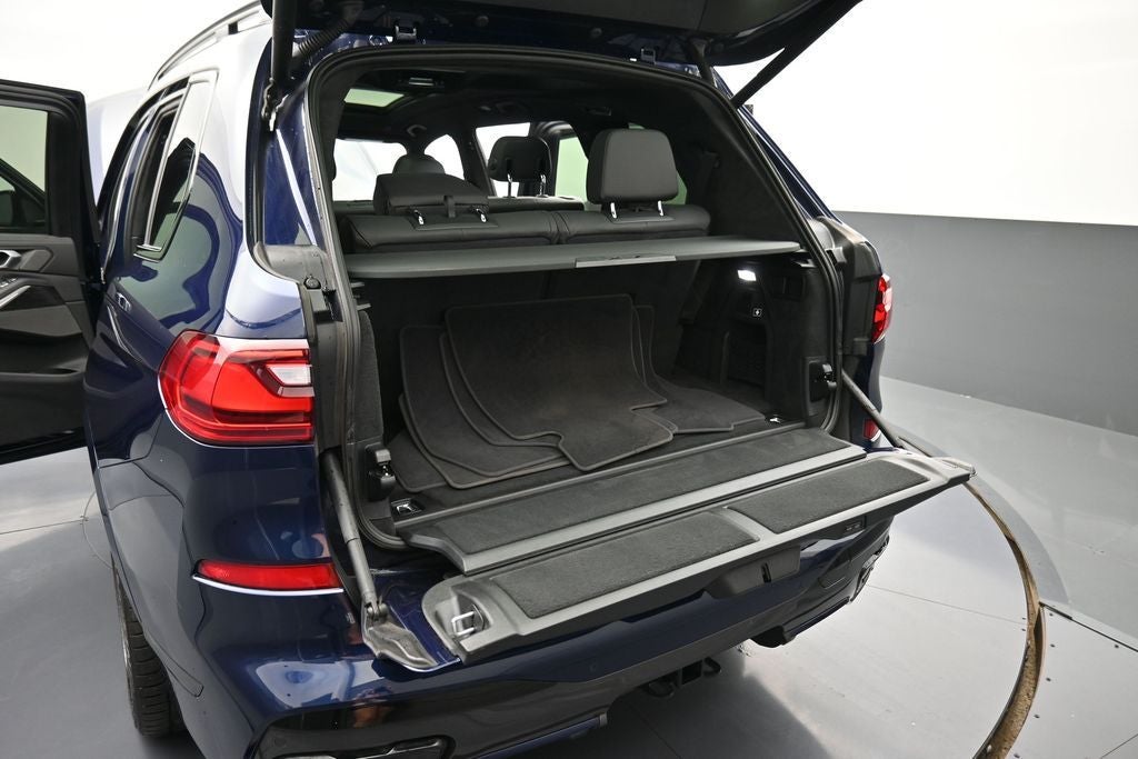 2022 BMW X7 Base
