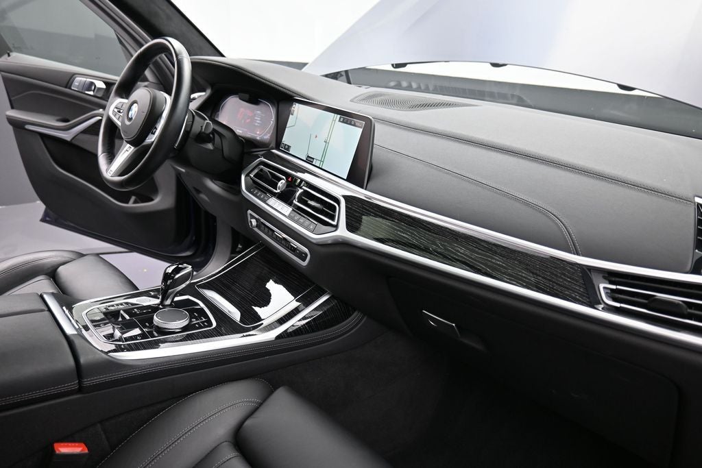 2022 BMW X7 Base
