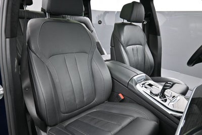 2022 BMW X7 Base