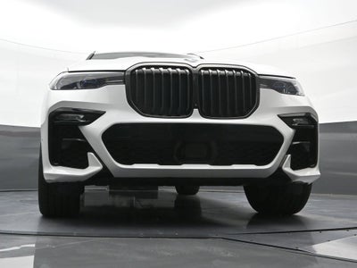 2022 BMW X7 M50i
