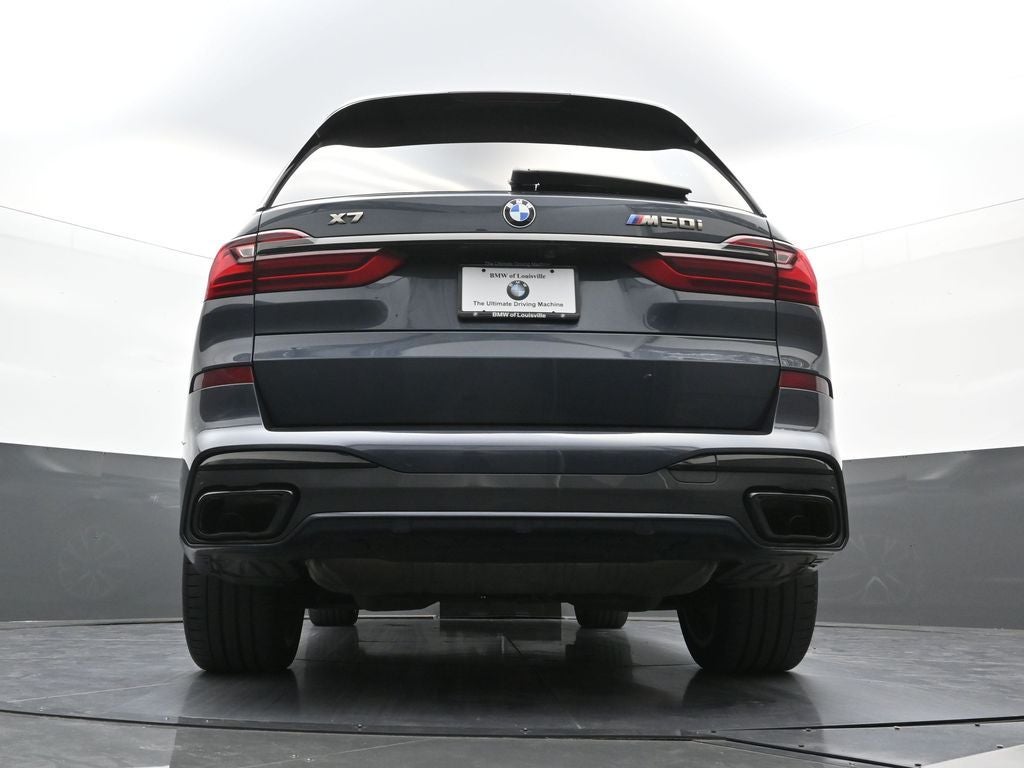 2022 BMW X7 M50i
