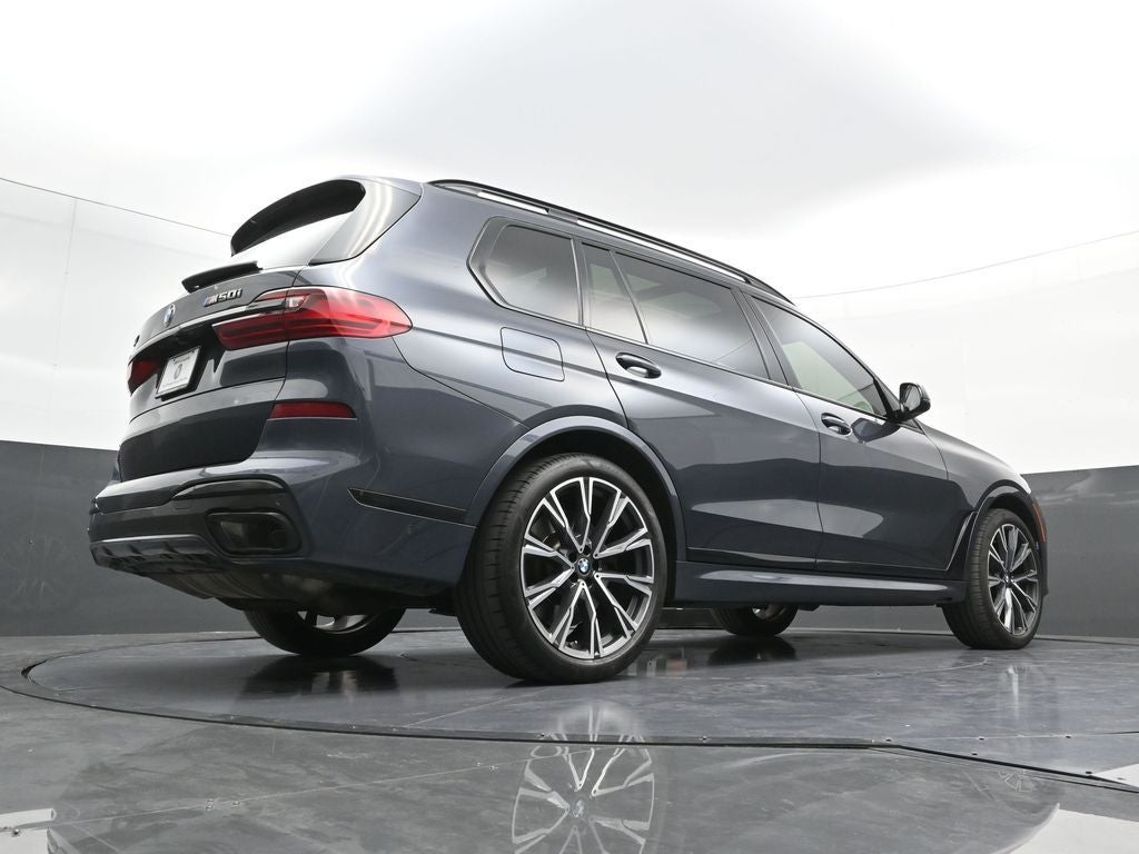 2022 BMW X7 M50i