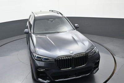 2022 BMW X7 M50i