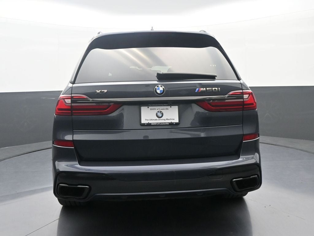 2022 BMW X7 M50i