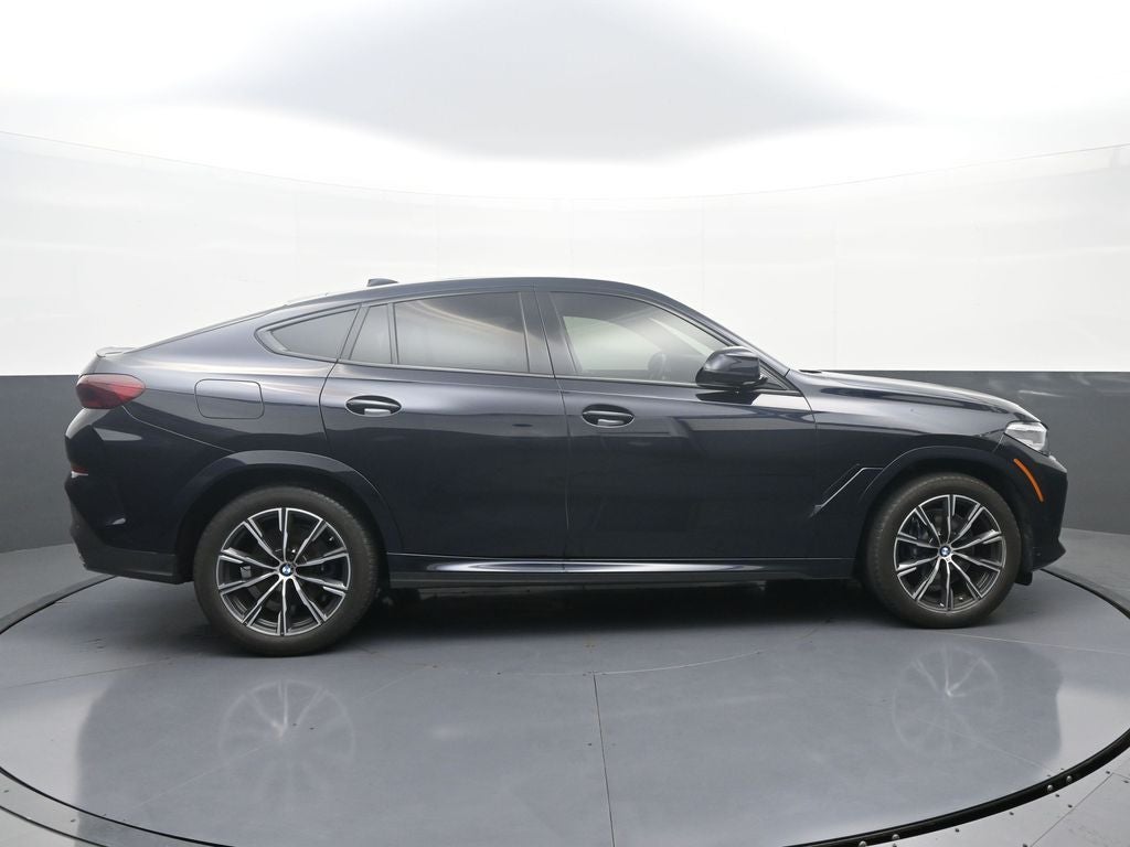 2022 BMW X6 xDrive40i