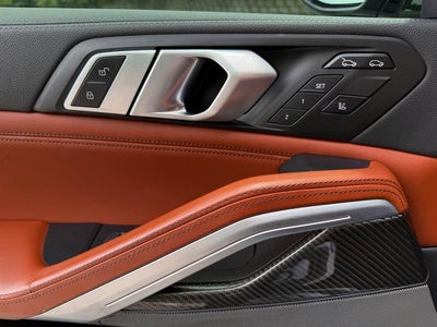 2022 BMW X6 M50i