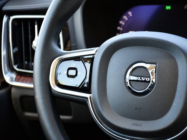 2023 Volvo S60 Ultimate