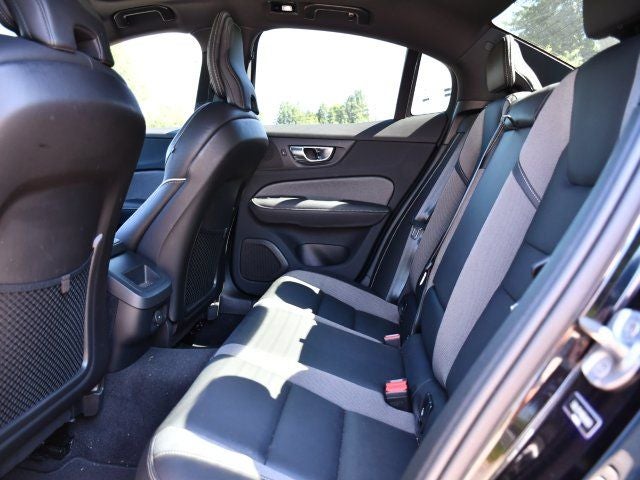 2024 Volvo S60 B5 Plus Black Edition