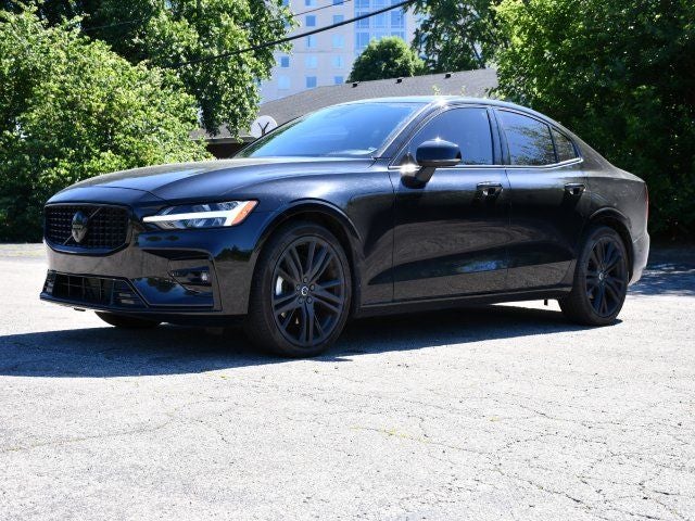 2024 Volvo S60 B5 Plus Black Edition